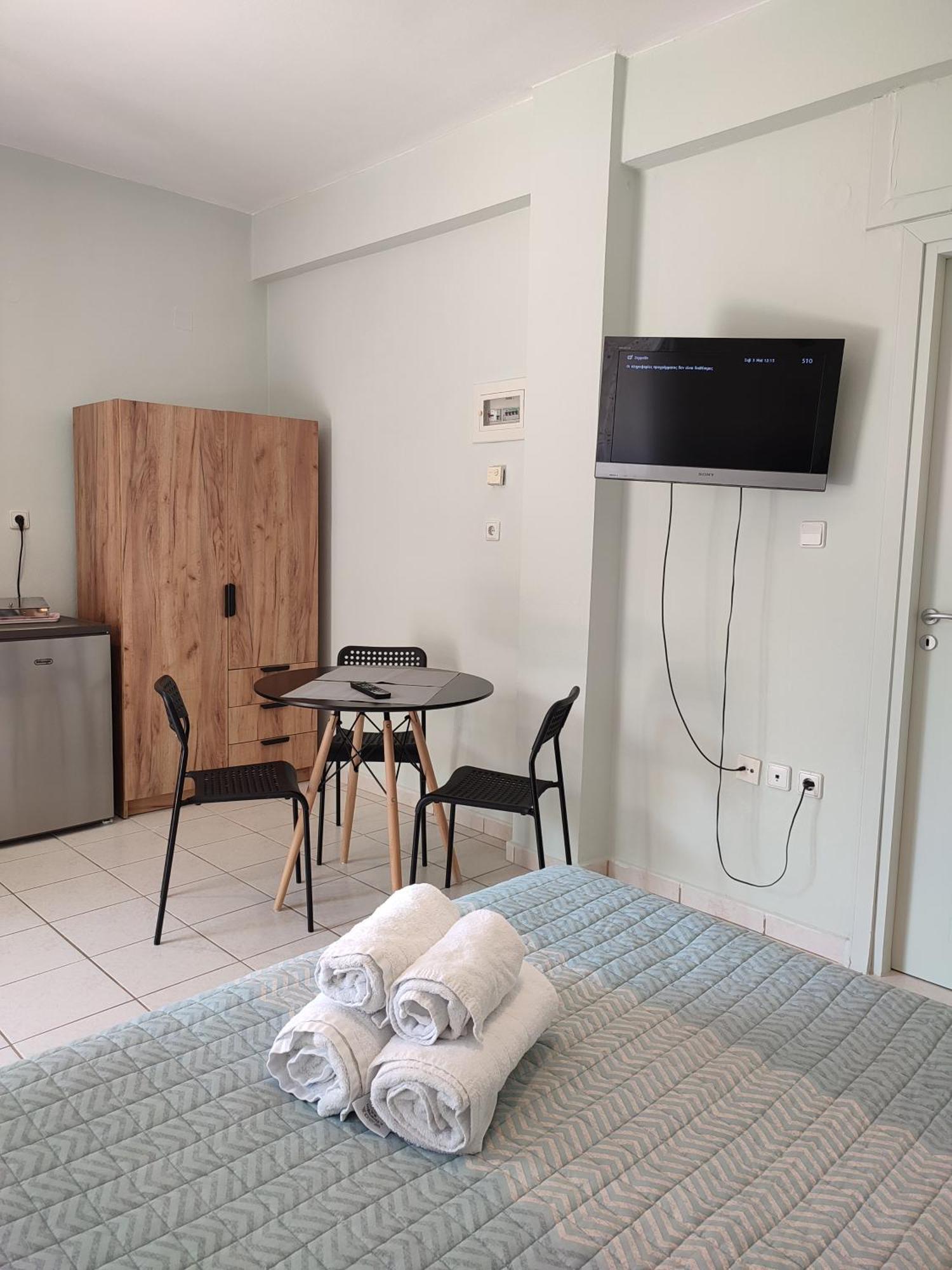 Kiki'S Cosy Apartments Néa Hilí Kültér fotó